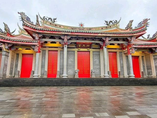造訪忠義山步道，順遊北投行天宮
