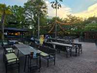 ร้านนั่งชิว ร่มไม้ใหญ่ แพร่ บรรยากาศดีเวอร์