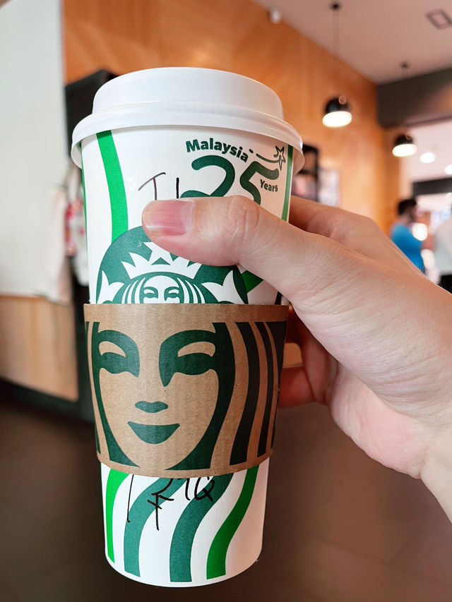 Starbucks Kuching: Perfect Coffee Break for Shoppers