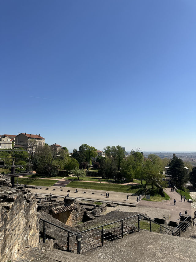 Lyon(ลียง) 