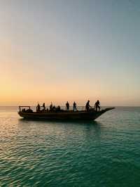 Zanzibar’s Hidden Gem: Sunset, Dolphins & Snorkeling Near Mnemba Island