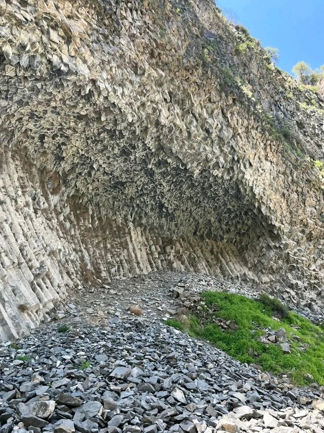 Symphony of Stones – Nature’s Grand Orchestra in Stone