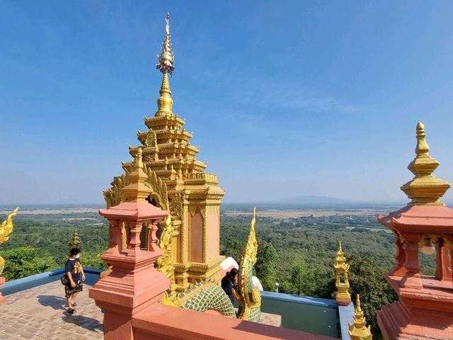 วัดพระธาตุดอยพระฌาณ วัดที่ควรค่ามาสักครั้ง