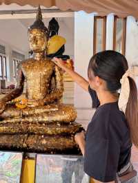 วัดปรางค์หลวง - Wat Prang Luang 