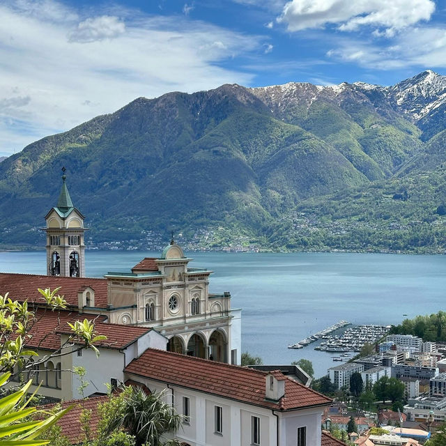 Weekend Escape to Ascona: Switzerland's Sunny Lakeside Paradise!** 🌞🌊  