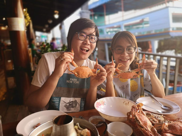 นอนโฮมสเตย์ กินปู ที่บ้านชานสมุทรโฮมสเตย์