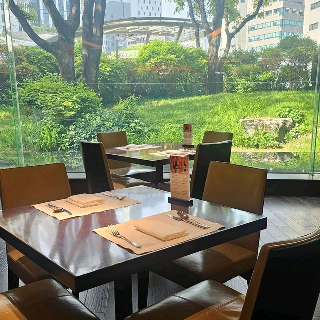 The Westin Josun Seoul: Classic Comfort in the Heart of the City