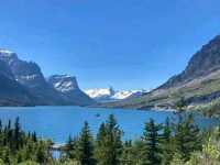 Peaks, Lakes & Paradise: Hiking the Hidden Lake Trail at Glacier