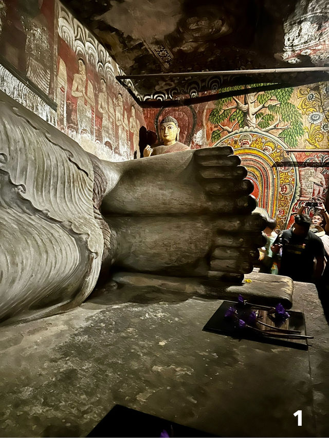 🇱🇰 ダンブッラ石窟寺院