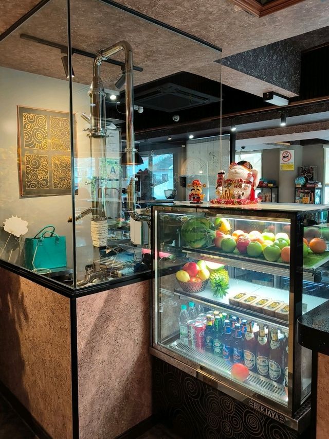 Morning Feels Like Home at This Cozy Café