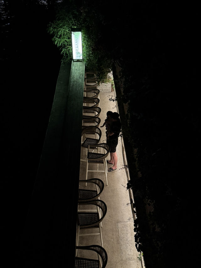 Looking for the perfect sunset dinner spot in Bangkok? 