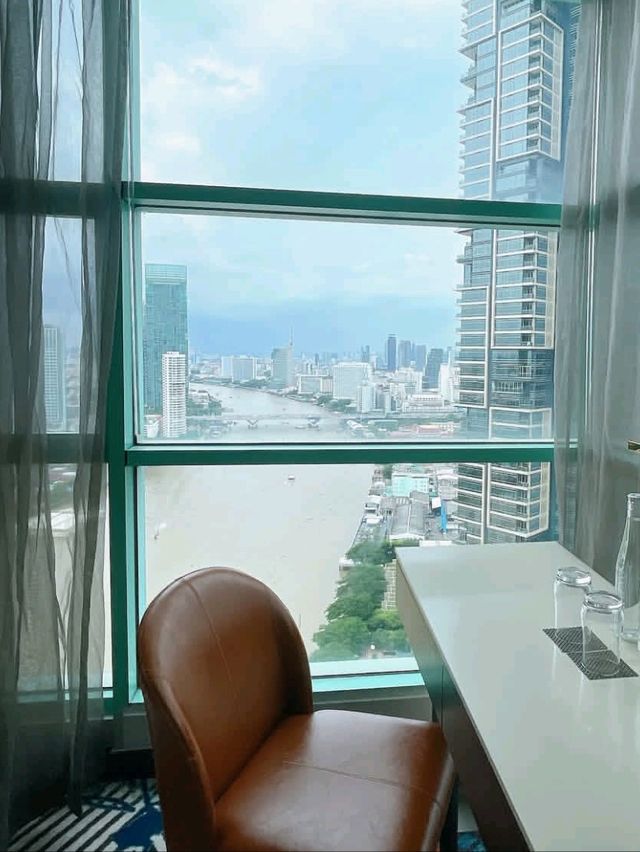 🏞️ Chatrium Riverside Bangkok – Where City Buzz Meets Riverside Bliss