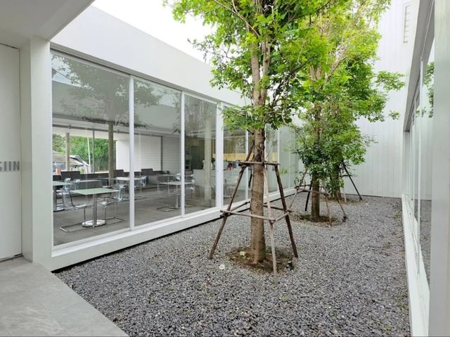 ที่พักในเพชรบุรี แบบ Modern Minimalist Style