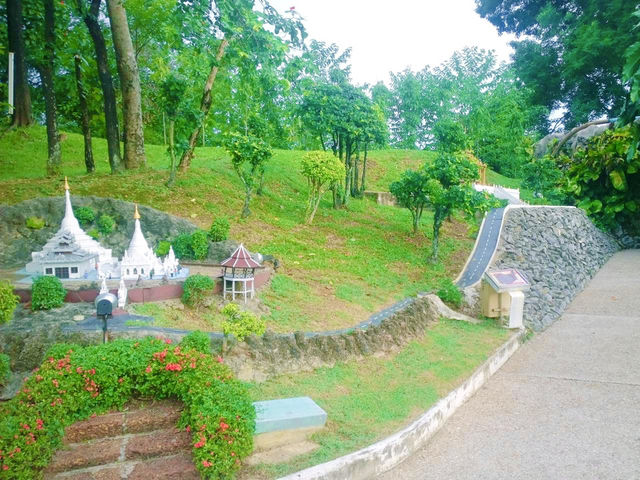 Mini Siam: Thailand’s Landmarks in One Stroll