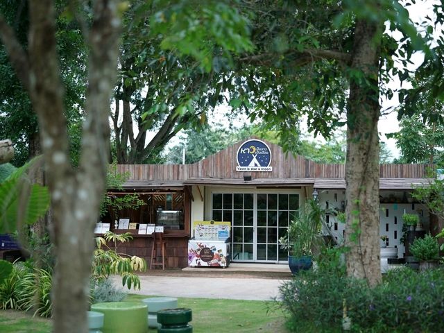 คาเฟ่ที่พักวังน้ำเขียว