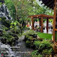 คาเฟ่สวนสวยในปั๊มน้ำมัน • FORTY-NINE เชียงใหม่