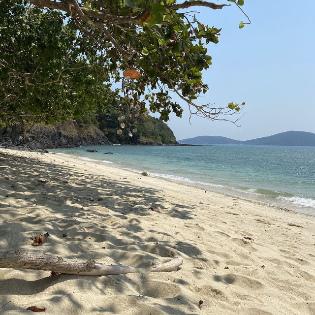 🌴 เกาะโหลน (Koh Lon) 