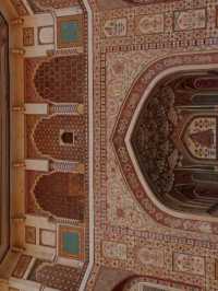 The monuments in Delhi is so historical and architectural. 