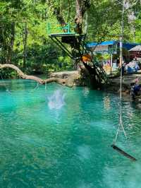Blue Lagoon สระมรกตแห่งวังเวียง