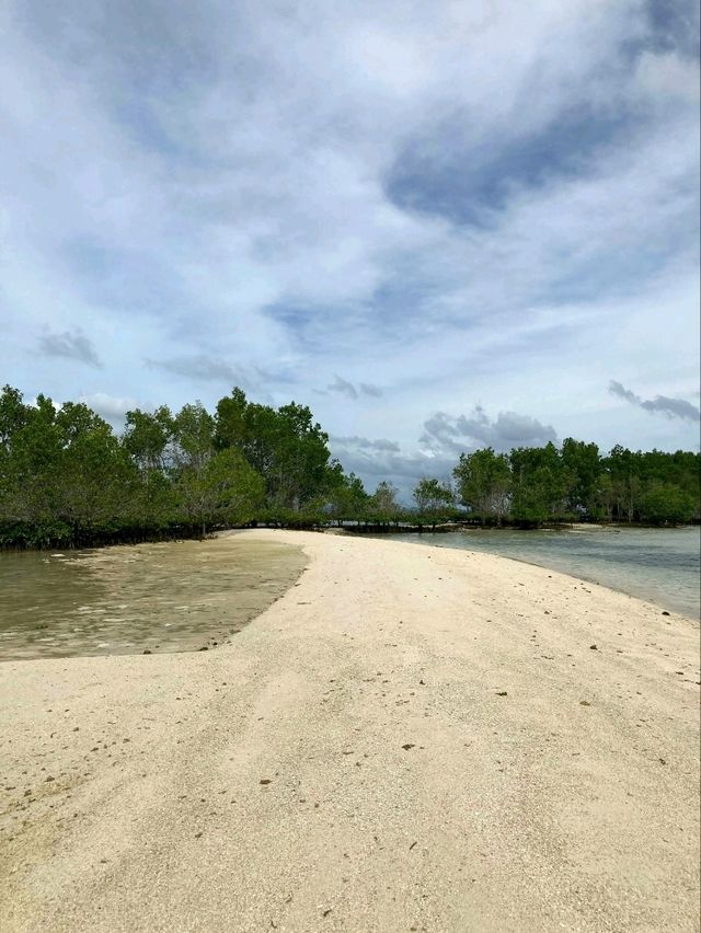 Exploring the Enchanting Beauty of Samal Island, Davao