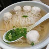 必食招牌清湯腩