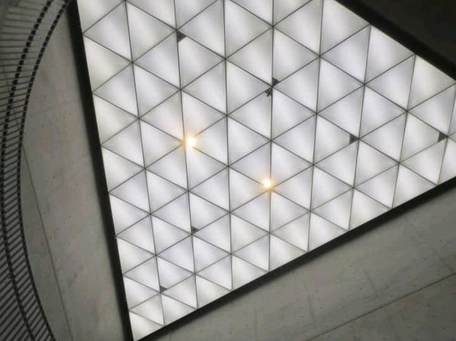 去秋田縣立美術館熏陶氣質