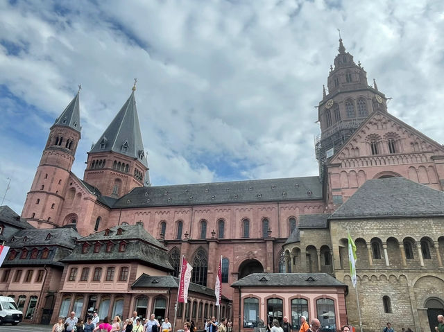 Mainz in a Day: Exploring History and Charm! 🇩🇪🚶‍♀️