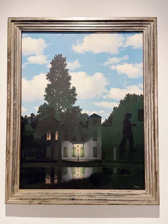 【ブリュッセル🇧🇪】シュルレアリスムの世界へ！マグリット美術館 🖼️︎💙🕊