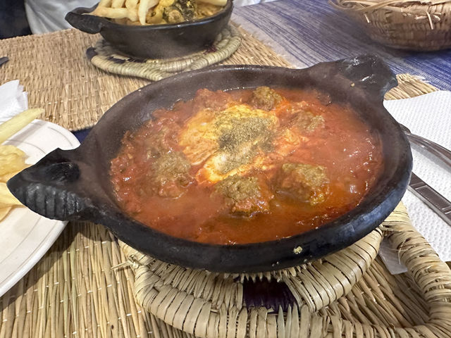 【Assaada（アサーダ）｜シャウエン旧市街で“屋根なし”でも大満足のローカルタジン】