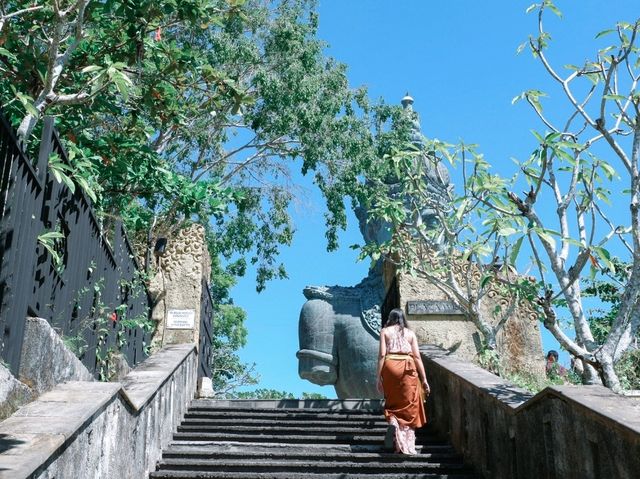 Giant Statues & Cultural Vibes at GWK Bali 😍🗿✨