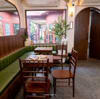 Haus Haus Coffee & Laundry Space 