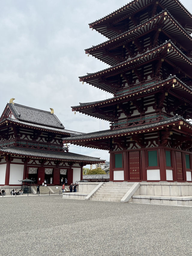 🗼⛩️ Half a Day in Osaka – From Neon to Nirvana