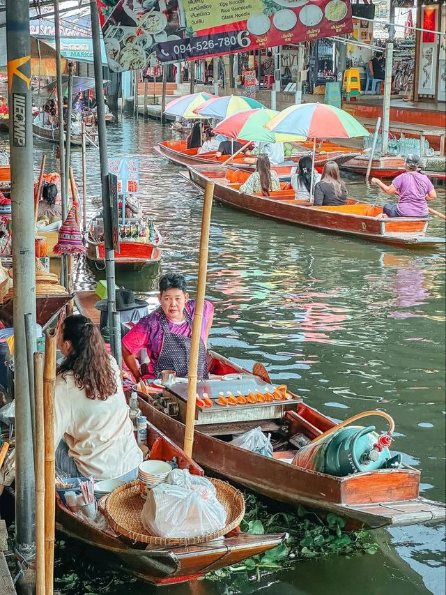Boatloads of Fun at Damnoen Saduak Floating Market