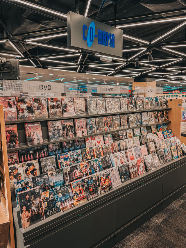 A Book Lover’s Retreat – Rediscovering Stories at Popular Mid Valley