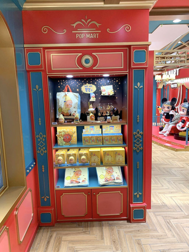 Pop Mart @Disney Town Shanghai