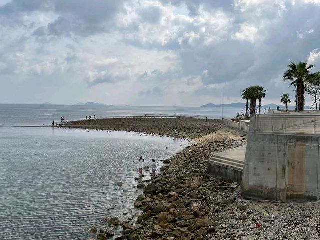 Mirs Bay Is the Chill Beach Day You Didn’t Know You Needed