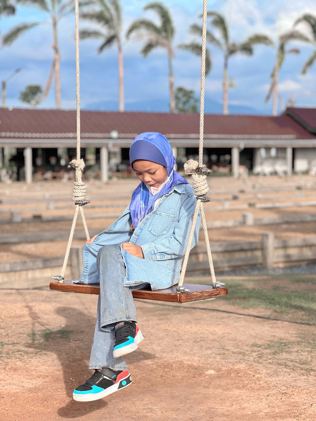 สวนลุงเวศน์ (Lungveat Garden)