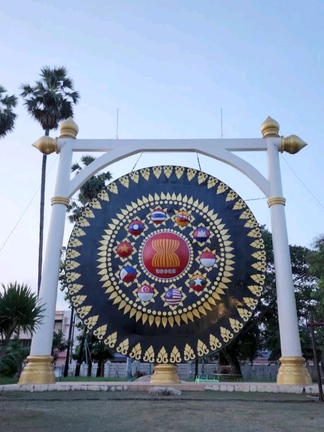 🙏 วัดพระธาตุพนมวรมหาวิหาร เที่ยวนครพนม 