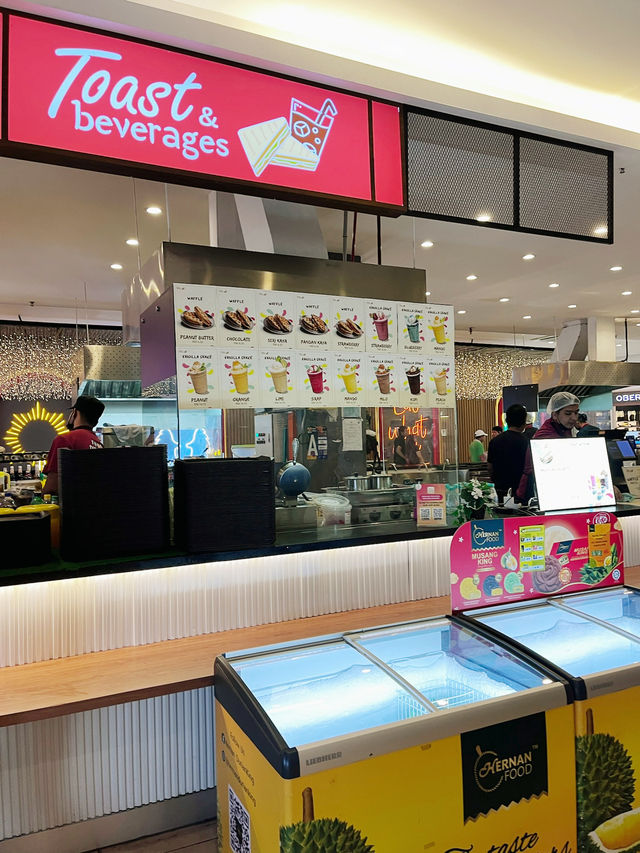 旅の途中でグルメ探検！Food Districtで世界を味わう