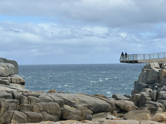 Western Australia-The Gap and Natural Bridge 
