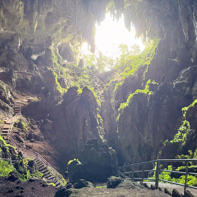 Short Gateways that bring you closer to peace nature ~ Kuching Short Gateways that bring you closer to peace nature ~ Kuching