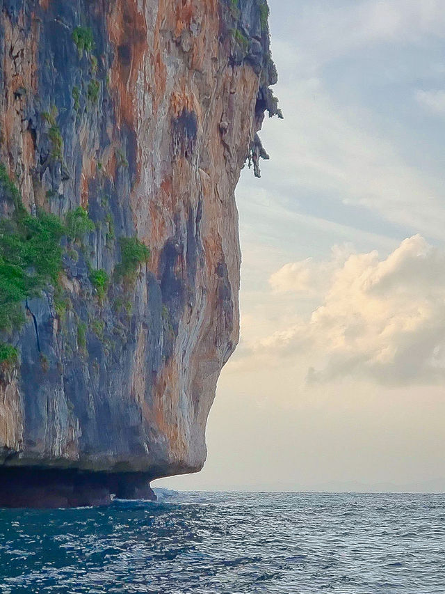 🇹🇭 태국에서 가장 유명한 섬은 바로 여기 🏝️