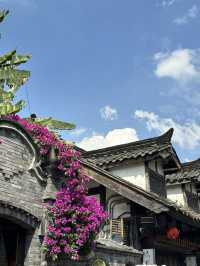 Chengdu’s Kuan Zhai Alley: Where History Meets Modern Buzz