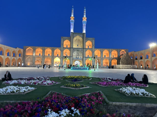 🕌 Amir Chakhmaq Complex – Yazd, Iran