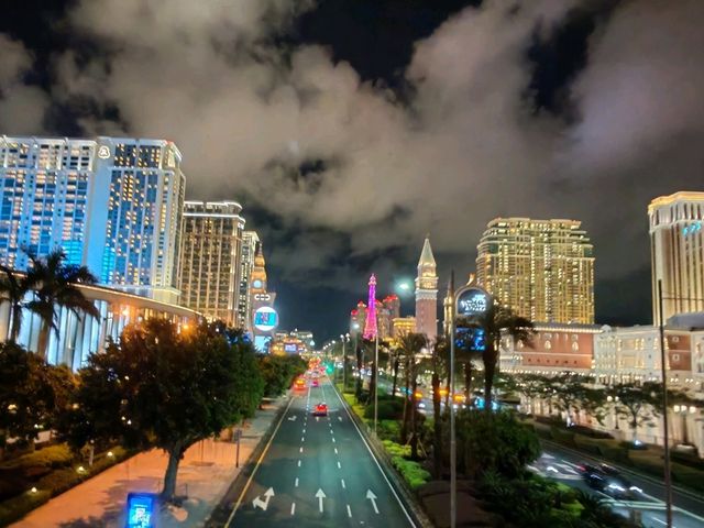 Macau at Night: Neon Dreams & Must-See Spots 🌃✨