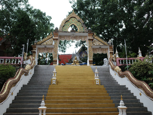 เที่ยวดอยสะเก็ตกัน
