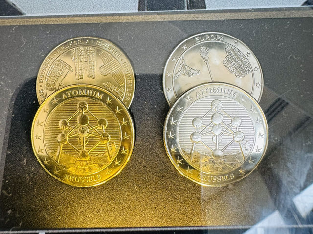 比利時原子球塔 比利時原子球塔