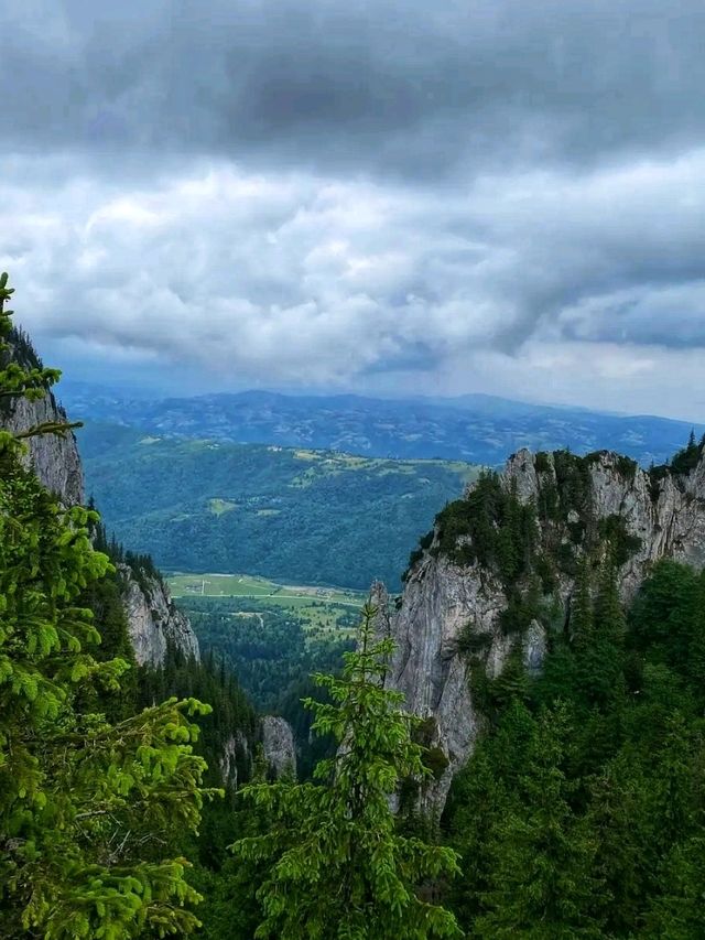 🏞️ Piatra Craiului National Park – Nature’s Majestic Playground