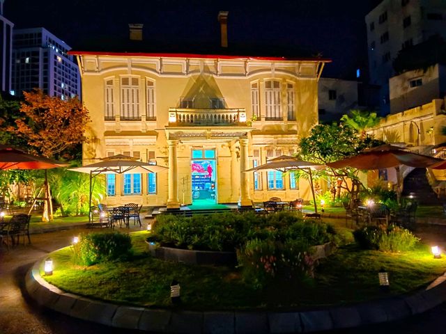 Le Jardin Cafe and Bistro Le Jardin Cafe and Bistro