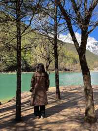 Blue Moon Valley : Turquoise Water & Snow Peaks!